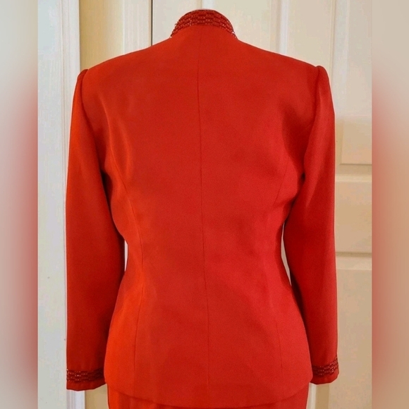 Albert Nipon Red Blazer with High Collar and Embellishments - Picture 6 of 11